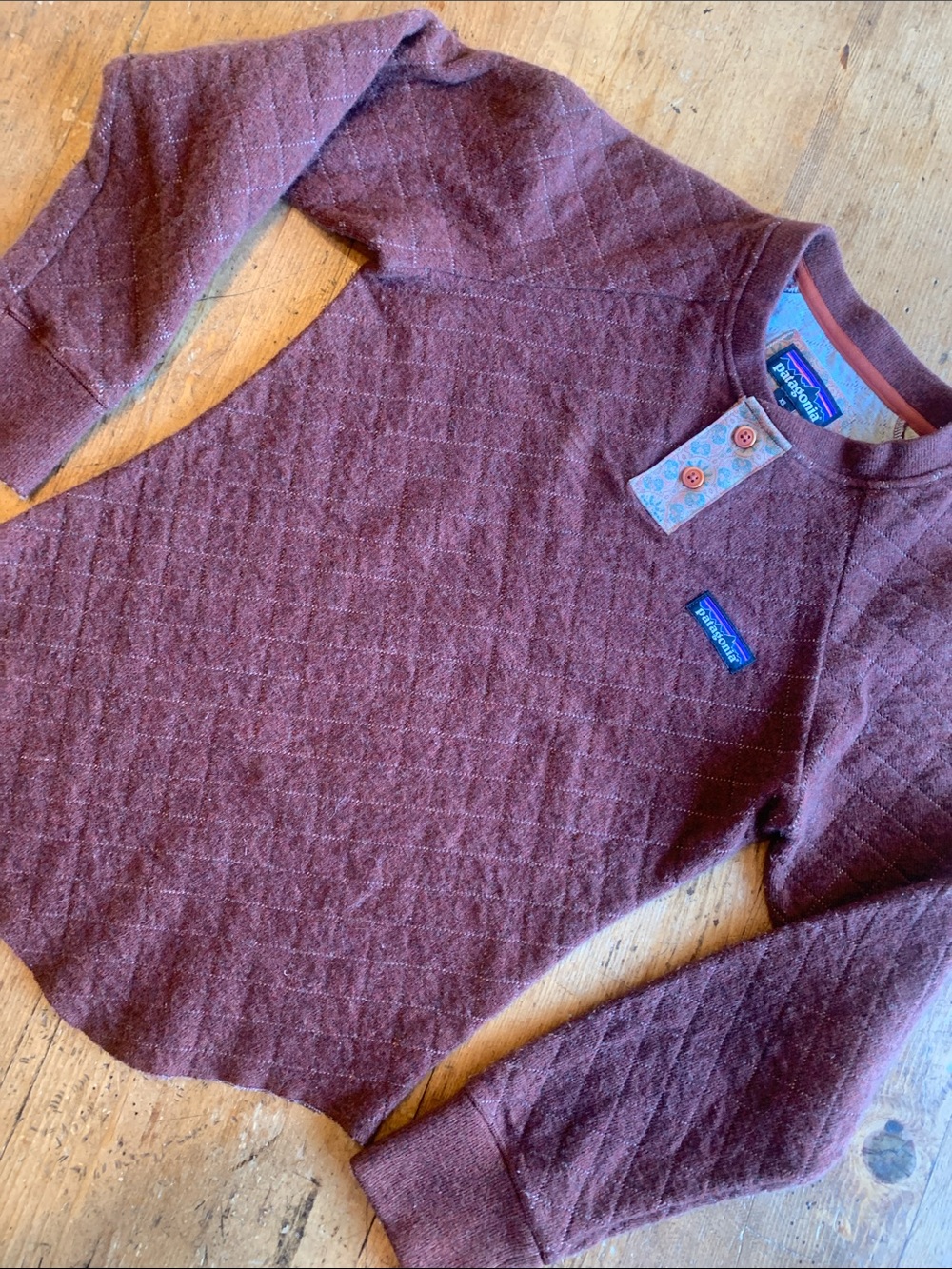 Patagonia Women's Quilted Henley Sweater - Maroon - Picture 15 of 16